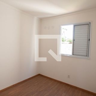 Quarto com pintura nova